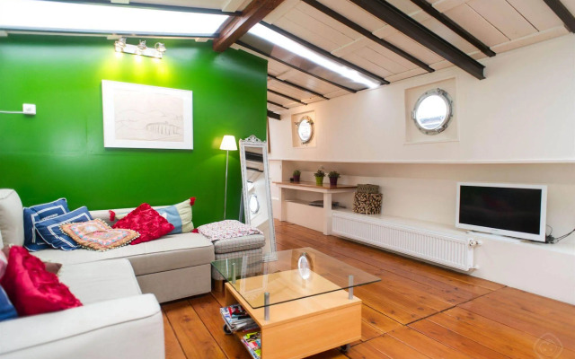 Houseboat apartments - Canal Belt East area