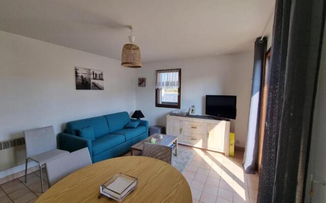 Nice 38 M2 Bright With Balcony Near The Sea