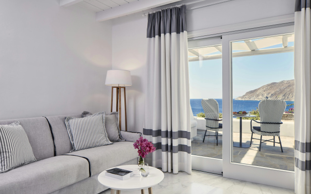 Archipelagos Hotel