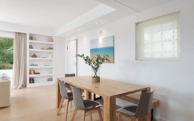 Vouliagmeni Serenity Residence