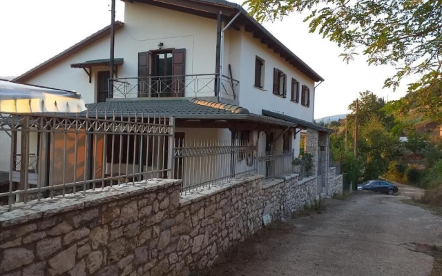 Villa Nausika - Tranquil Peloponnese Stone Nest