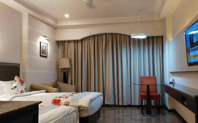 Fortune Inn Riviera Hotel