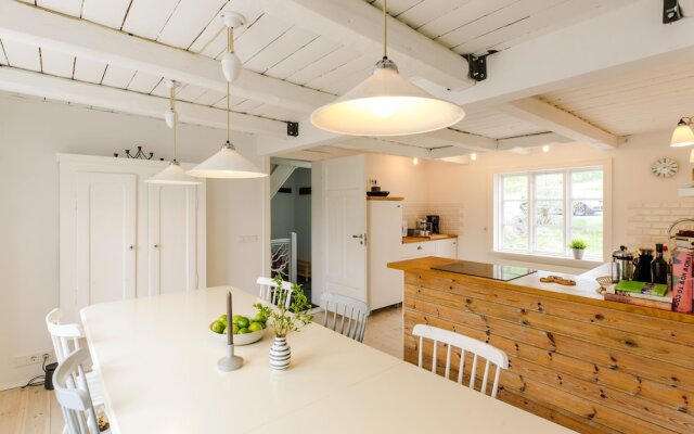 Beautiful bright and embracing villa in old town Akureyri