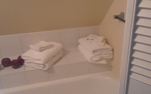 Auberge Bonne Nuit-Bonjour Bed & Breakfast