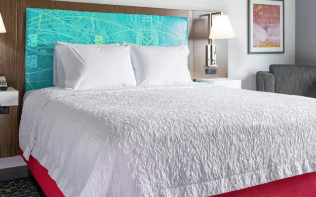Hampton Inn by Hilton Lincoln Downtown