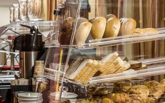 Ramada by Wyndham Oakland Downtown City Center