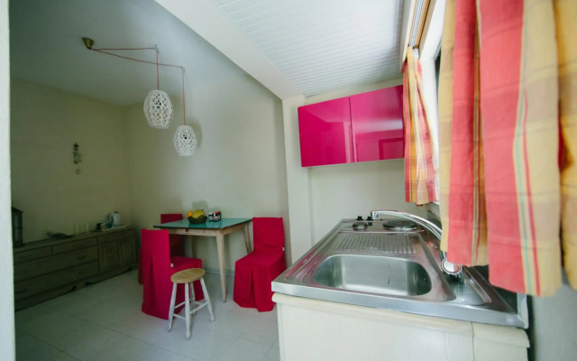 Gorgona Studios and Apartments