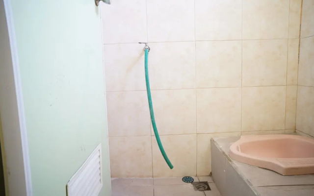SPOT ON 93611 Kost Pak Suyatno Syariah 2