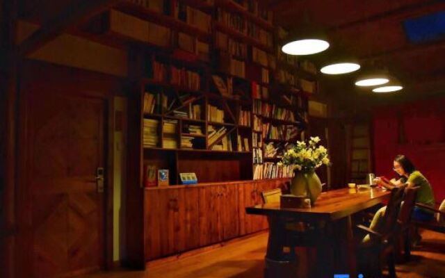 Yun Shang Wu Tian Guesthouse