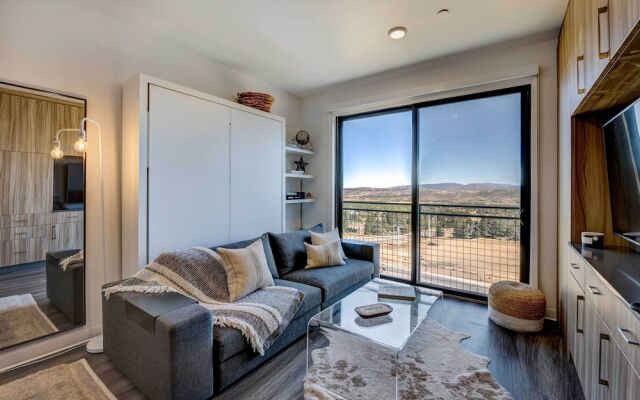 'love at Frost Sight' Park City Ski Condo w/ View!
