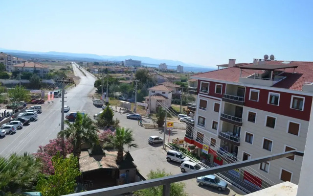 Megas Hotel