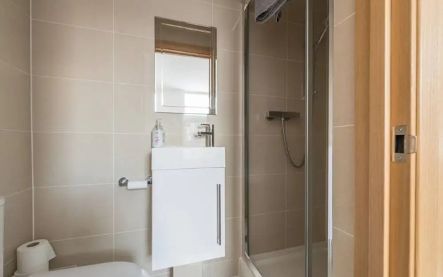 Seagrass Henley - 2 Bed Entire Serviced Apartment