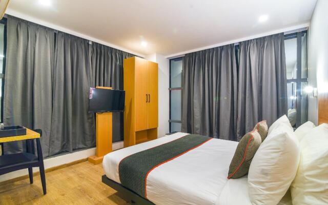 Oyo Townhouse 251 Richmond Circle