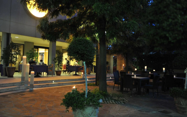 Miceneo Palace Hotel