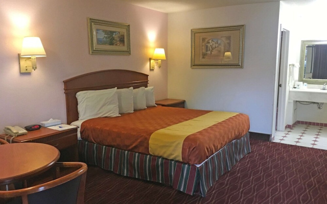 Travelodge Pico Rivera