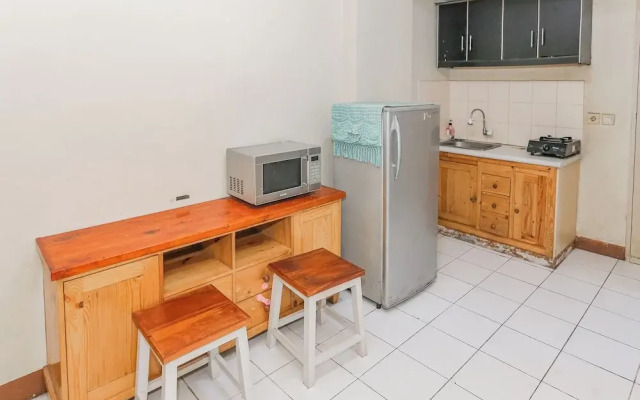 OYO 93952 Dms Property