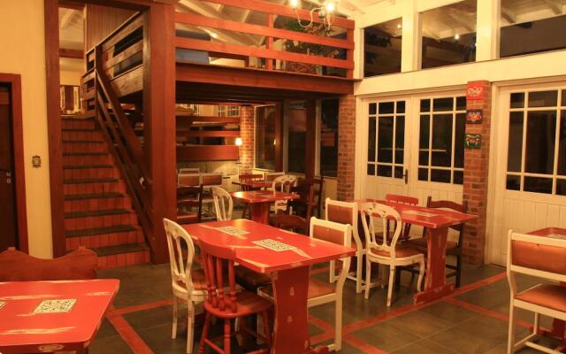 Aardvark Inn Pousada