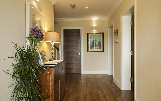 Sea Breeze Lodge B&B