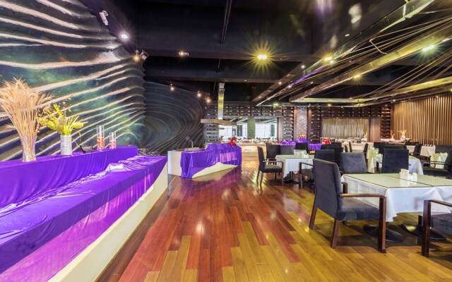 Metropolo Nantong Overseas Chinese Hotel