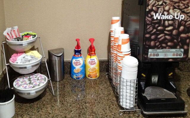 Holiday Inn Express Junction City