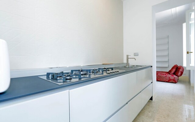 Wonderful 1bdr Apt. Near Colosseum