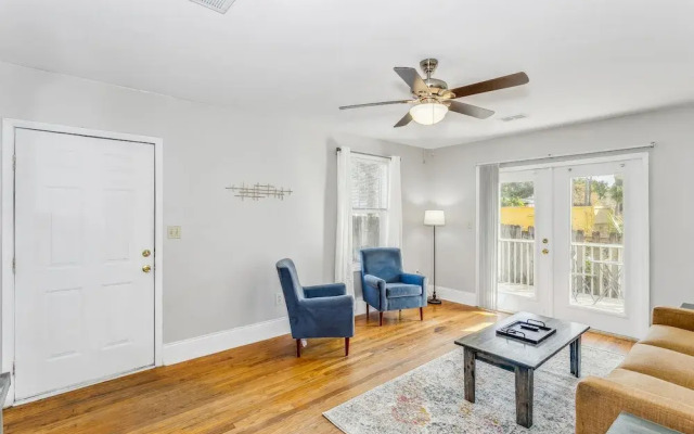 Minutes to the Beach Highlands 4Units