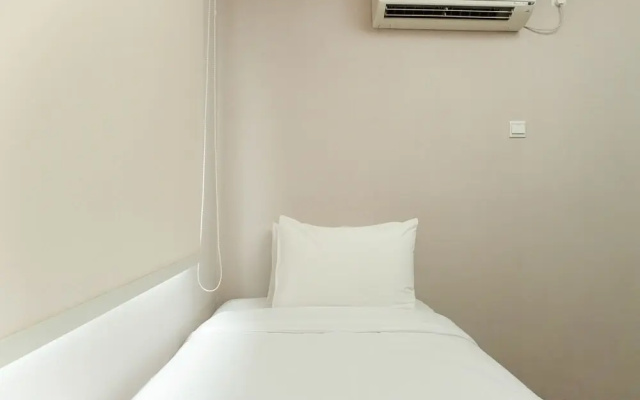 Contemporary Style & Family 2BR Apartment Belmont Residence Puri