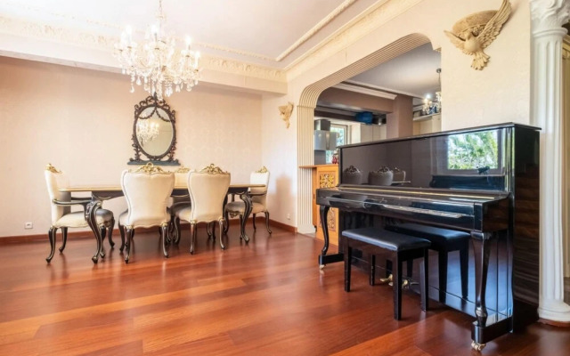 Luxurious Villa With Bosphorus View in Cengelkoy