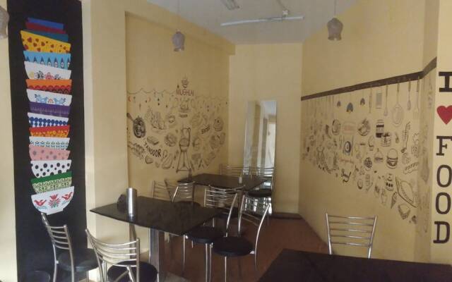 Hotel Royal Front Residency