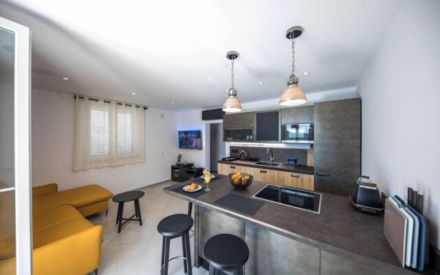 Beautiful 1-bed Apartment in Pobrezje-dubrovnik