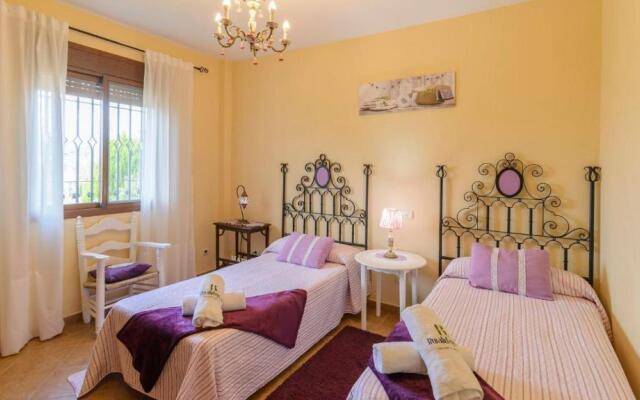 Villa Luz de Luna Guaro by Ruralidays