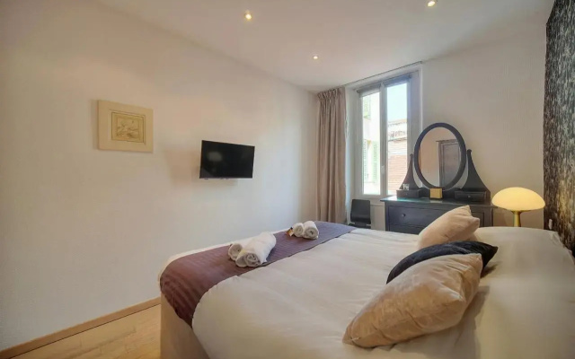 MODERNE 3 PIECES IDEALEMENT SITUE CENTRE DE CANNES l! A2B22 - Apartment in Cannes - Photo 3