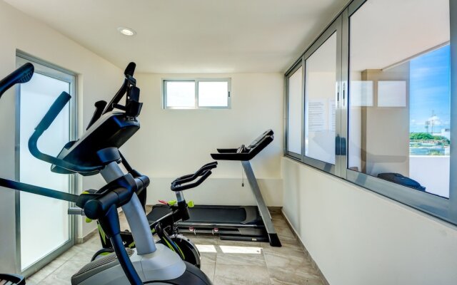 Penthouse Skyline 2BR 2BathR & Balconies