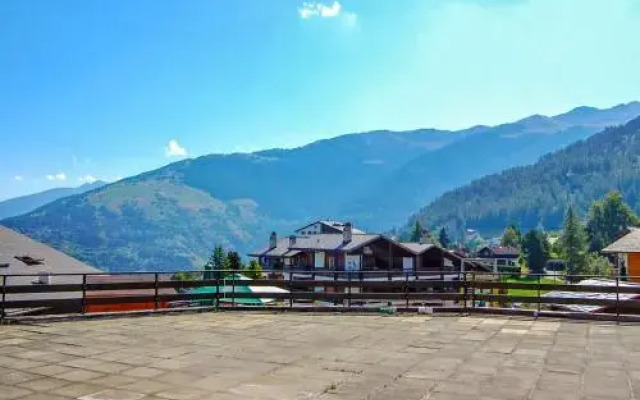Apartment Cerisiers Hrez