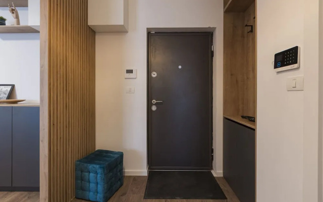 Zoe Apartment
