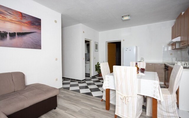 A2 - Modern apt Near the Beach With two Balconies