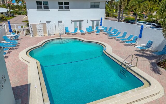 Crystal Sands - 803 by Beachside Management