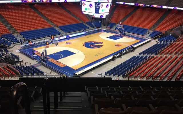 Boise Hillside Suites