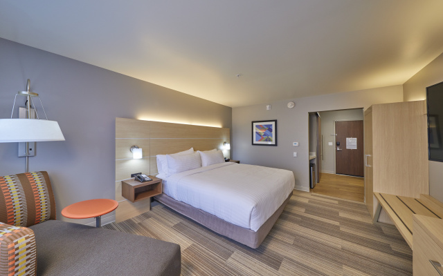 Holiday Inn Express & Suites Hermiston Downtown by IHG