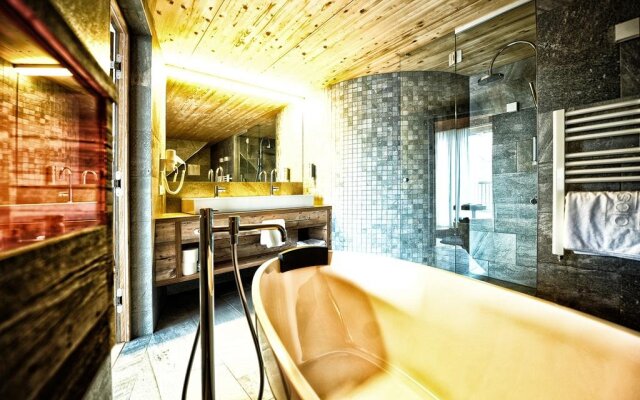 alpslodge LIFE.STYLE.HOTEL.FISS