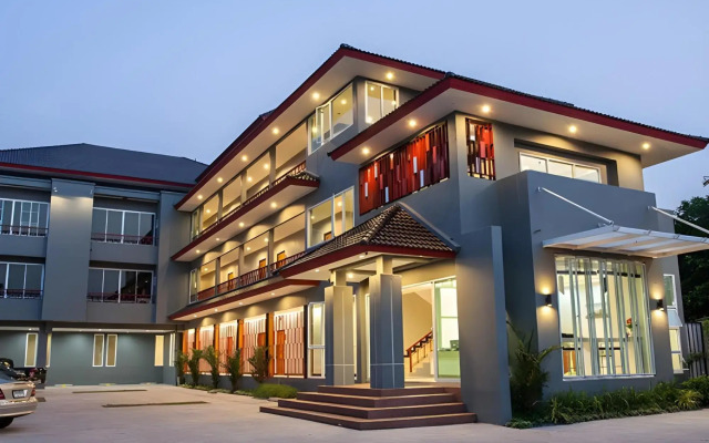 Soontree House