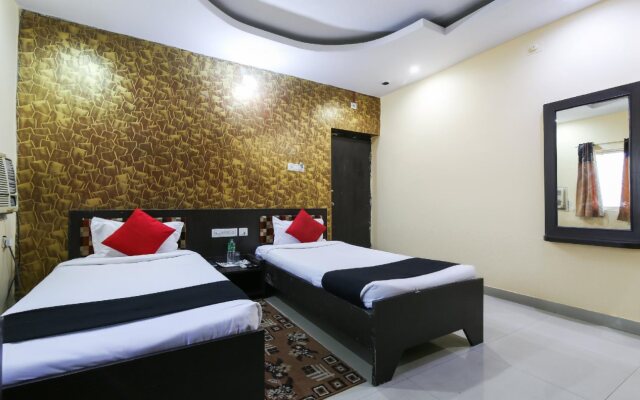 Collection O 18495 Hotel Blues Shivalik