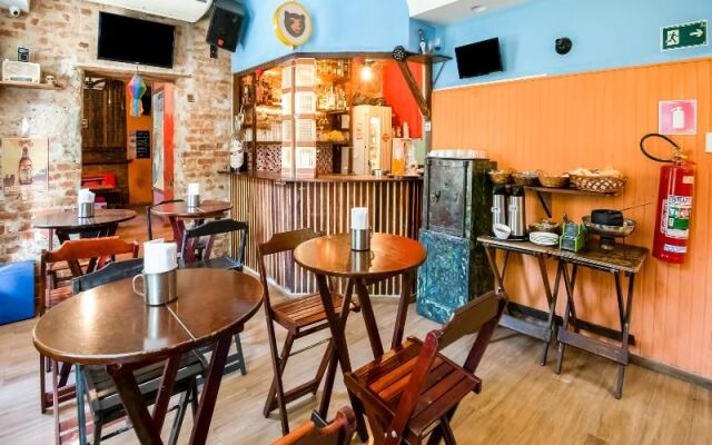 Oyo 131 Girassol Carioca