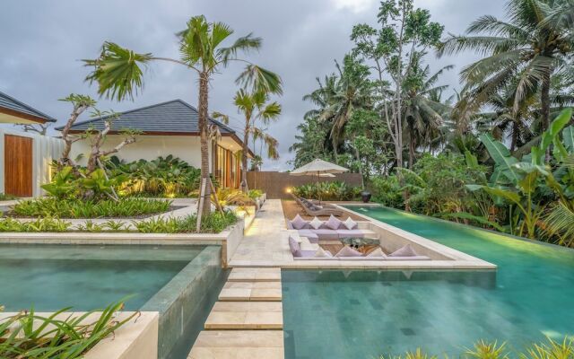 Villa The Kayu by GORO