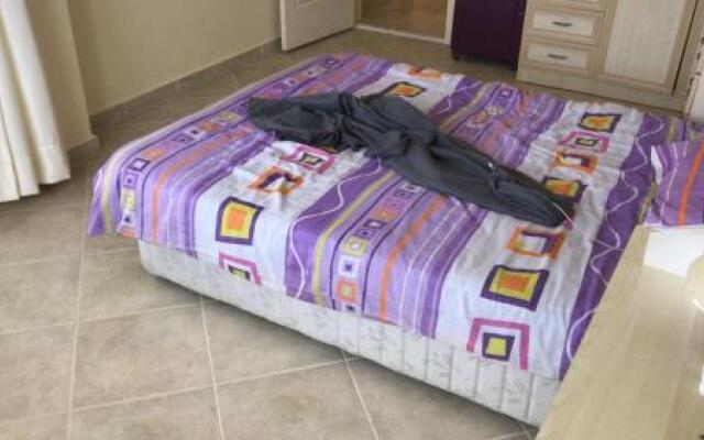 Di̇di̇m De Deni̇ze 100 Metre