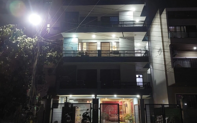 The Lodgers Two BHK serviced Apartment
