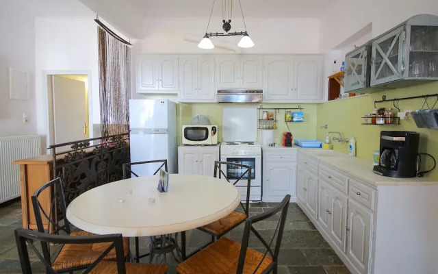 Home with View of Agios Ioannis in Tinos