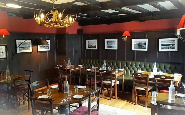 The Queen's Head Inn and Restaurant