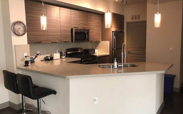 Cozy 2 Bedroom Apartment