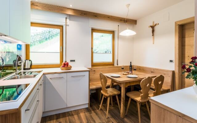 Apartment 4 Holiday - Apartment Rainer